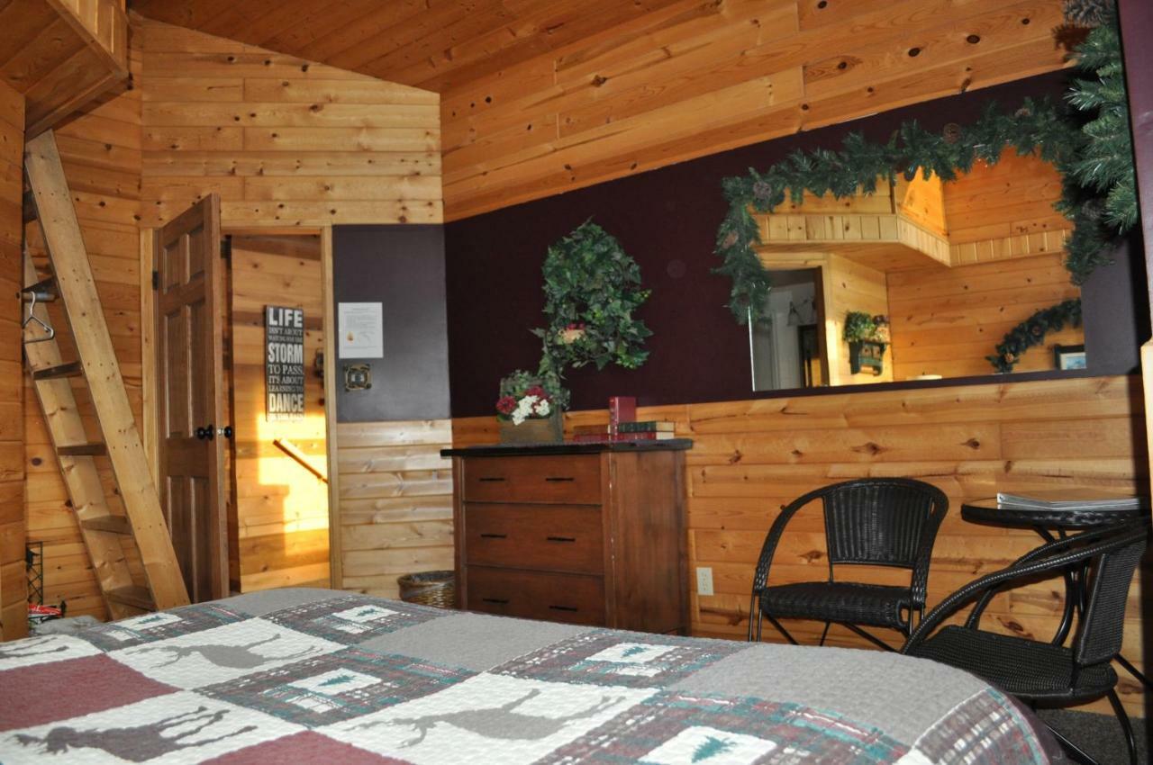 Rocky Ridge Country Lodge Mountain View エクステリア 写真